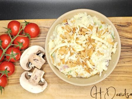 Cheesy Mash Topped with Crispy Fried Onion